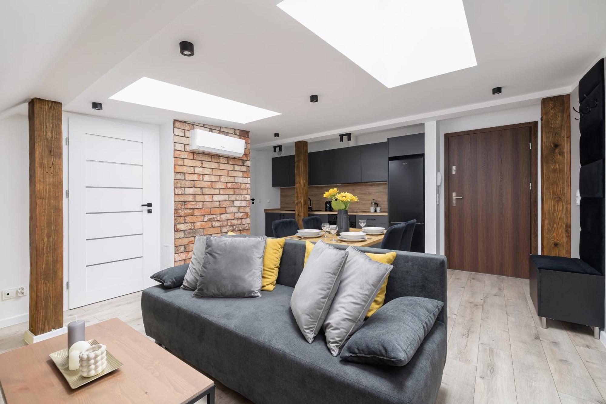 Cosy Apartments Kosciuszki Near The Main Train Station By Noclegi Renters Катовице Екстериор снимка