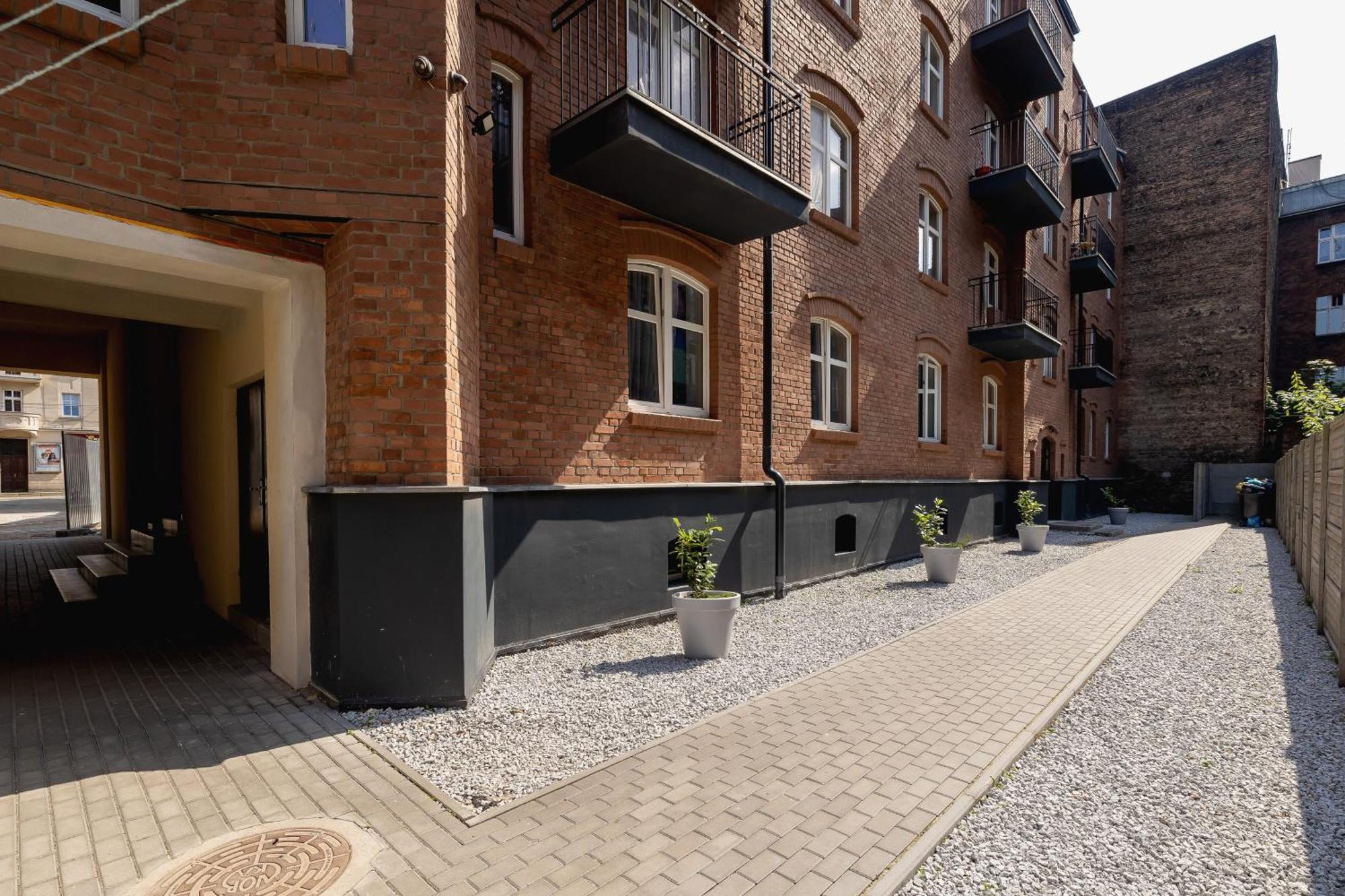 Cosy Apartments Kosciuszki Near The Main Train Station By Noclegi Renters Катовице Екстериор снимка