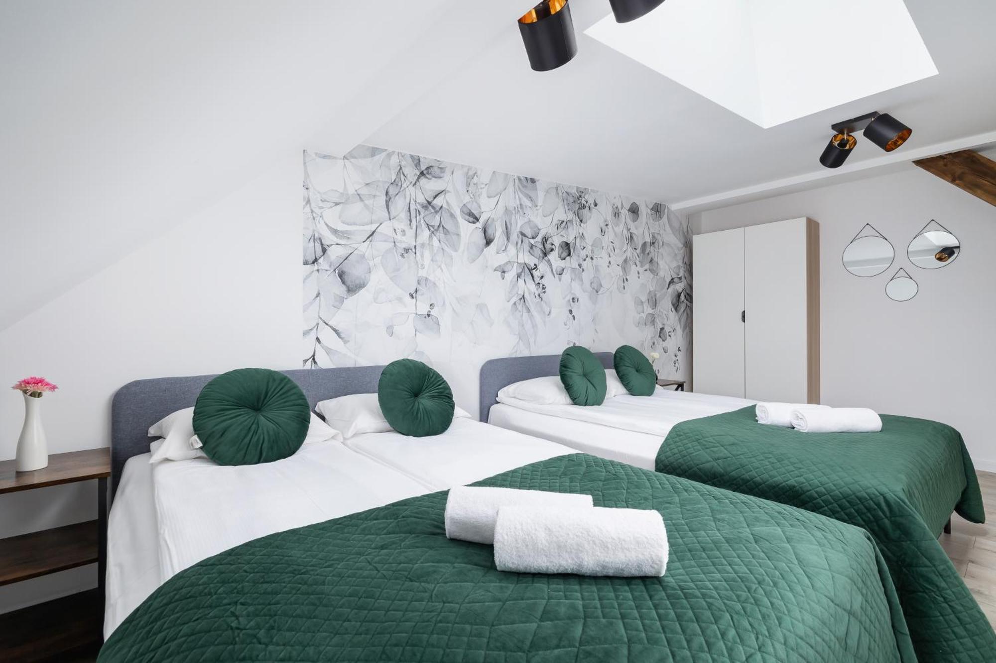 Cosy Apartments Kosciuszki Near The Main Train Station By Noclegi Renters Катовице Екстериор снимка